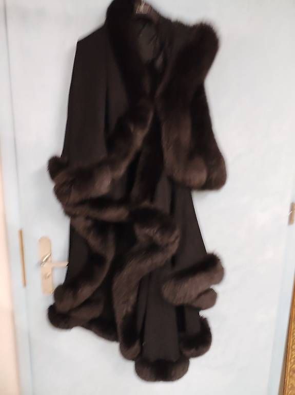 Sonstige Damenmode: Kaschmier Poncho – Gebraucht aus Sursee von Cynthia7889 1