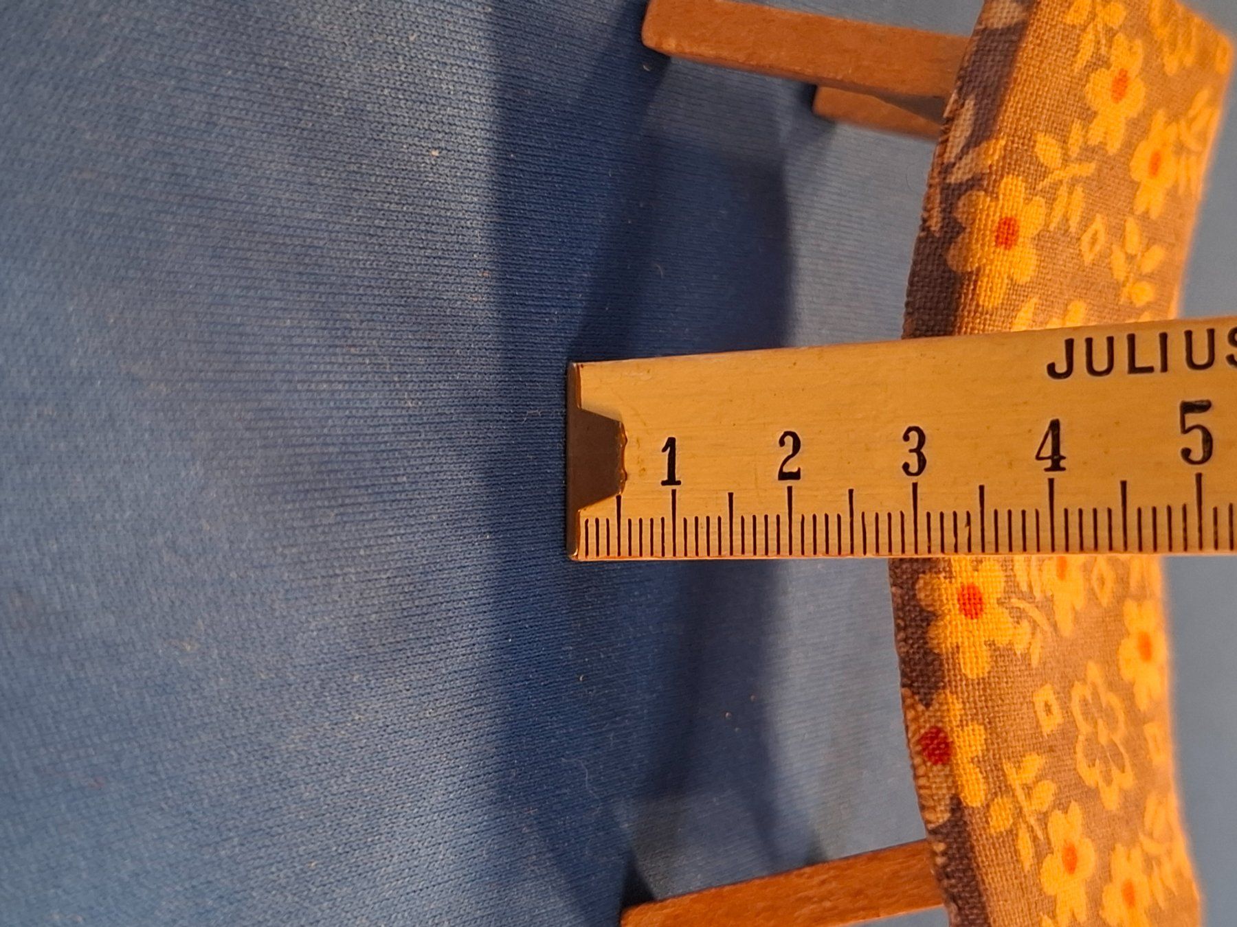 Case e mobili per bambole: Puppenhaus Vintage Hocker 1960er – Usato da Schlieren venduto da Svenja7 5