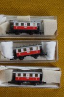 Nostalgie Personenwagen rot/weiss + Gepäckwagen (3 Stk.)
