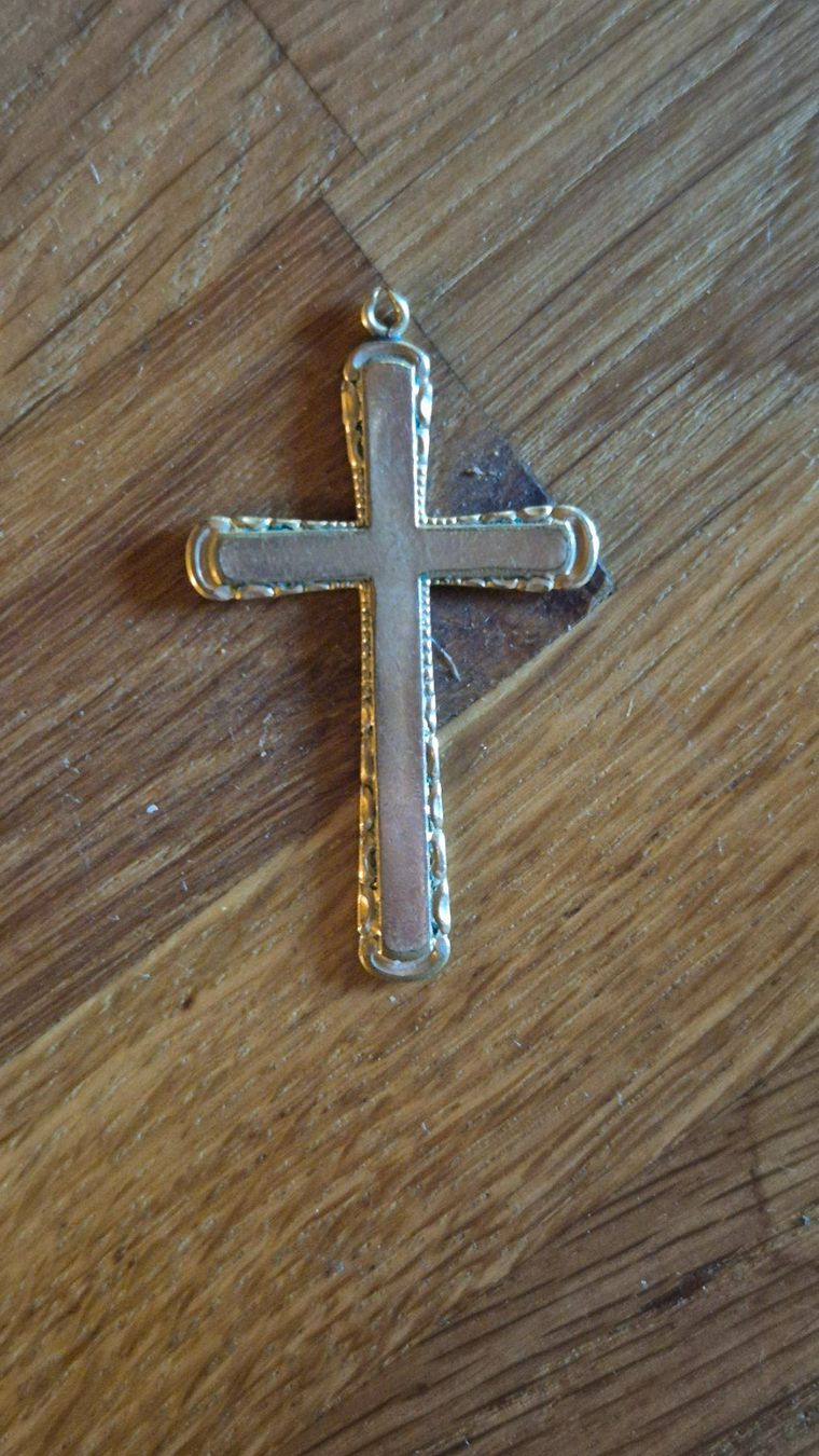 Ciondoli: Pendentif Croix – Usato da Mervelier venduto da marbre75 1
