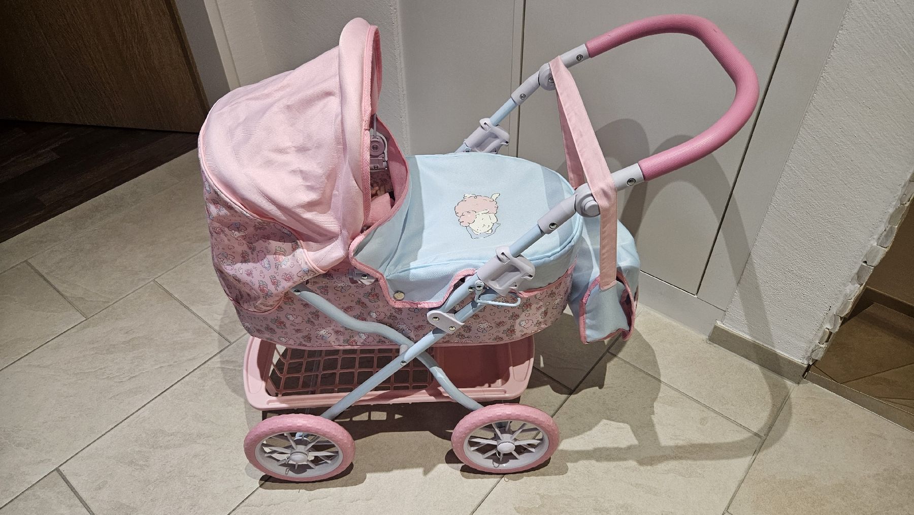 Carrozzine per bambole: Puppenwagen – Usato da Rikon im Tösstal venduto da fragolina40