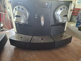 2 Stück, Nespresso Professional CS203 Kapselmaschine