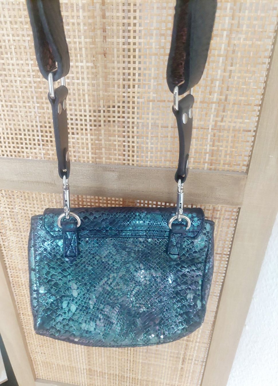 Borse da donna: Sac Paul Marius Python irisé Suzon S Boréal cuir – Nuovo (secondo la descrizione) da Genève venduto da a_t_g5kq 4