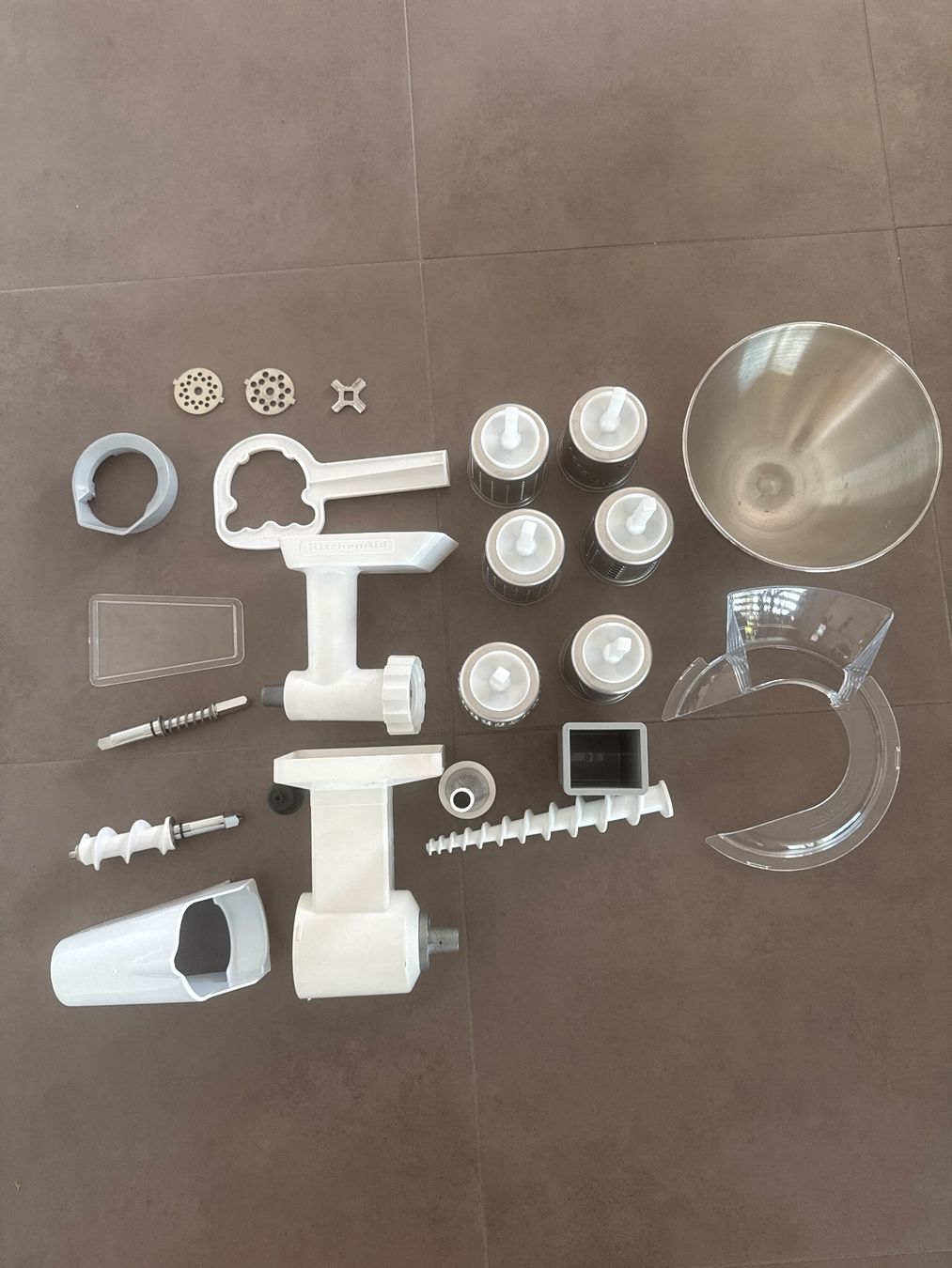 Kitchenaid Appareils de cuisine: Original KitchenAid Zubehör: Entsafter, Raffeln, Fleischwolf – D'occasion à Zofingen par reevb
