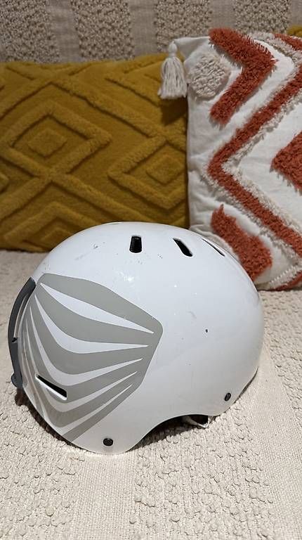 Caschi: Snowboard / Ski Helm M 57-59 RED – Usato da Lufingen venduto da Schneeflocke927 2