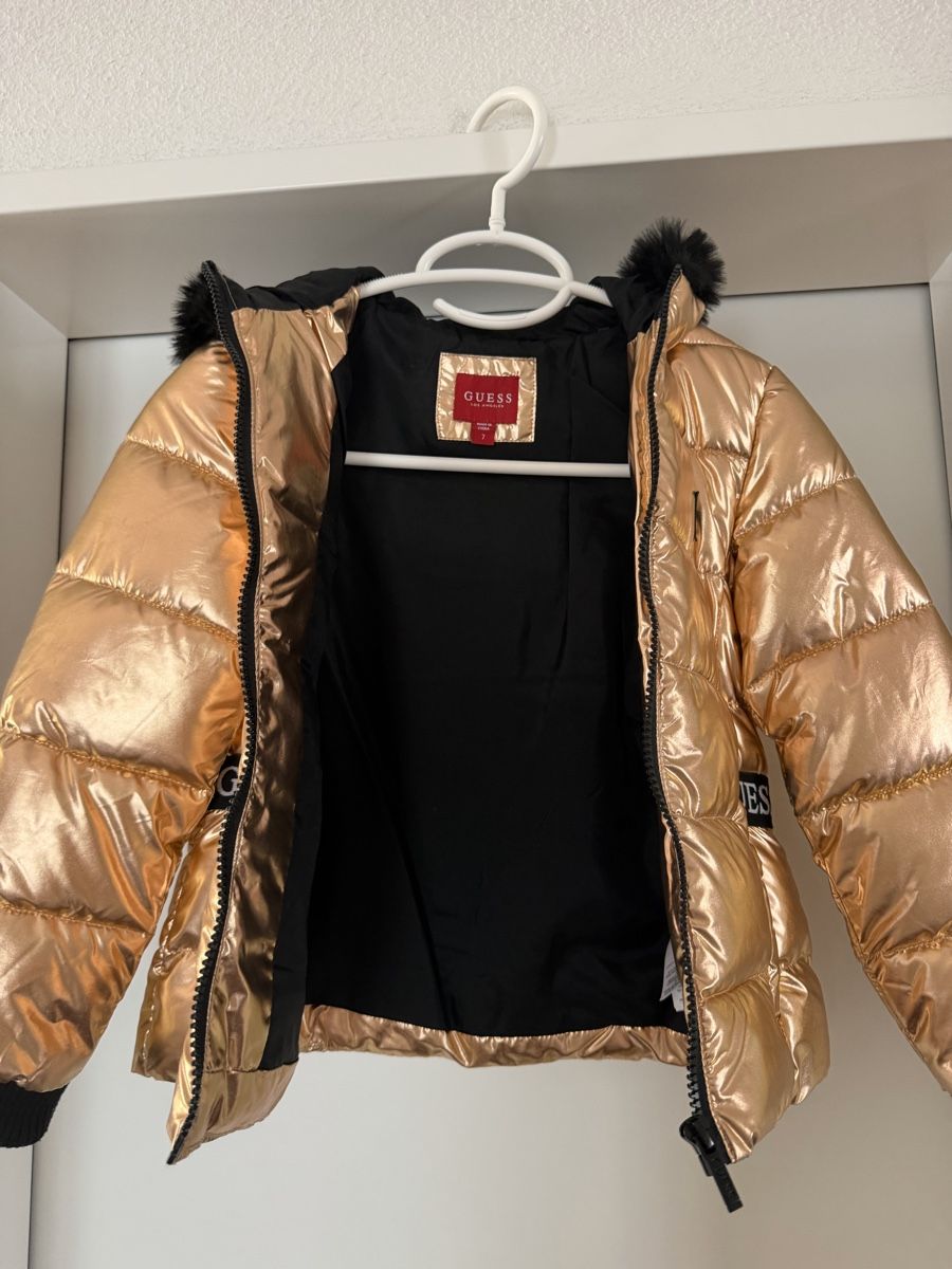 Guess Giacche & Cappotti: Guess Winterjacke Gr. 120 – Usato da Glattpark(Opfikon) venduto da Glatt19 2