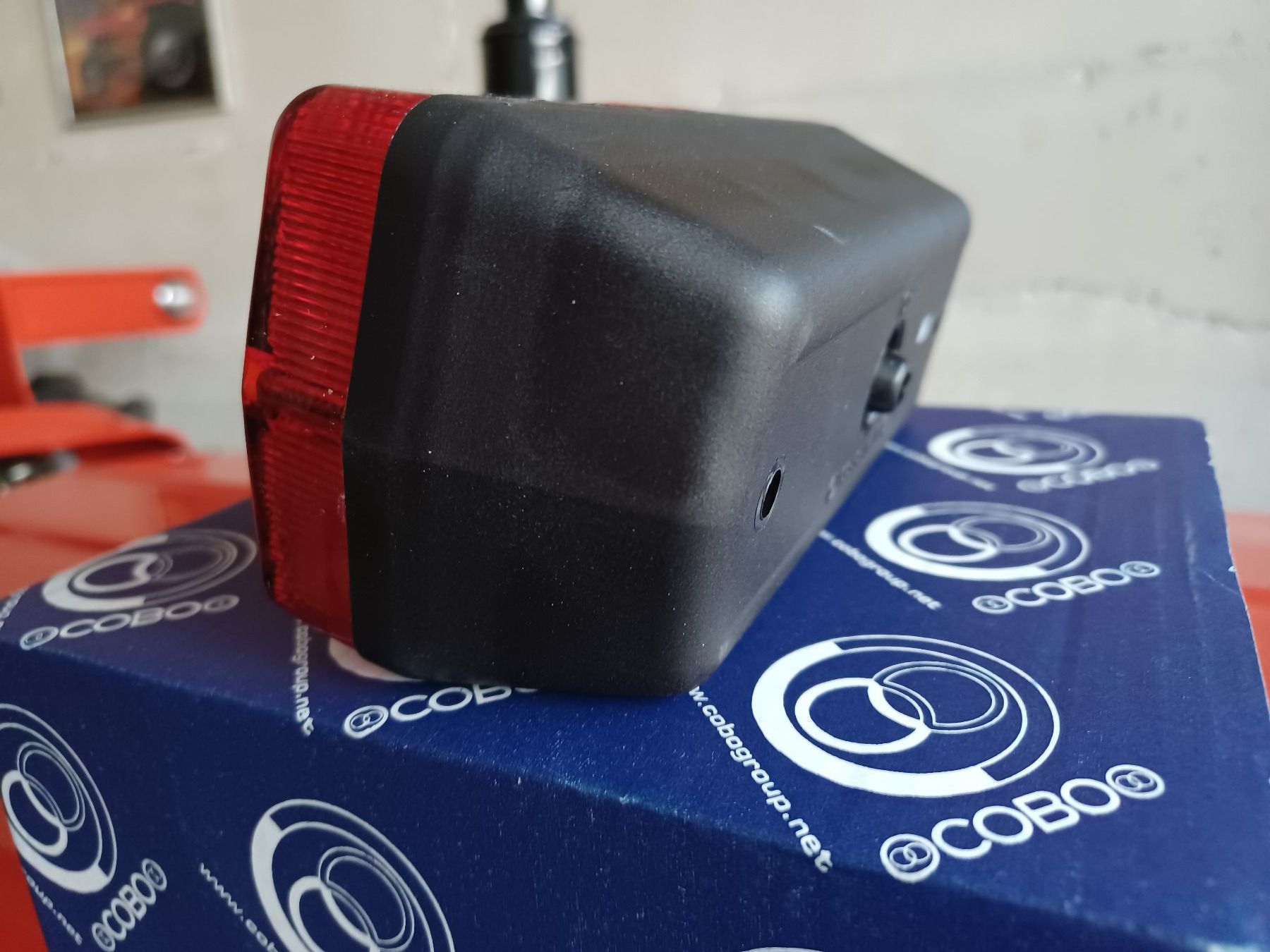Massey Ferguson Trattori: COBO Rücklicht  MF Serie 300 – Nuovo e nell'imballaggio originale da Rothenthurm venduto da mf-schuler 3