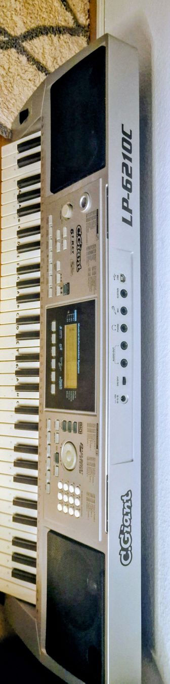 C.Giant Strumenti musicali: Keyboard C.Giant – Usato da Pratteln venduto da Zifah1971 4