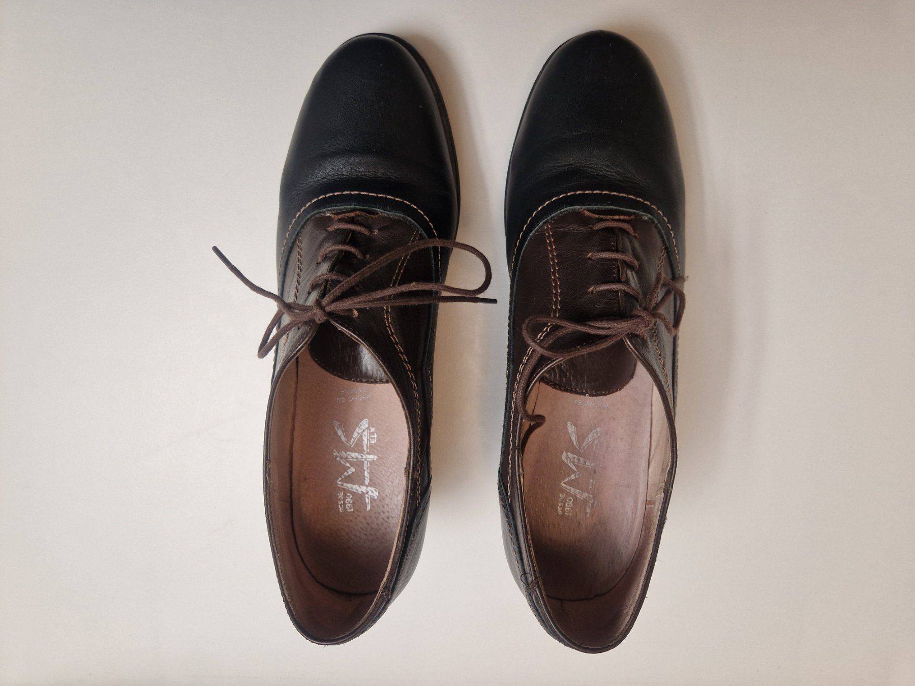 Scarpe da donna: Chaussures dame cuir 41 – Usato da Fribourg venduto da ego_8qg2