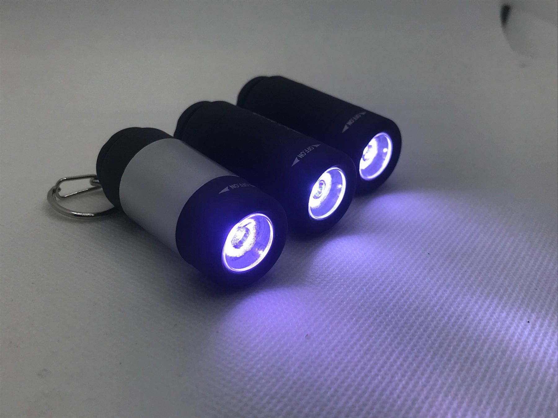 Lampade: Mini LED Taschenlampe,, USB rechargeable 3pc – Nuovo e nell'imballaggio originale da Niederteufen venduto da mix18 1