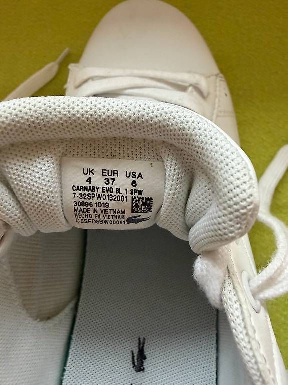 Damenschuhe: Baskets Lacoste Carnaby Evo blanches  Taille 37 – Gebraucht aus Tolochenaz von pidouxj 3