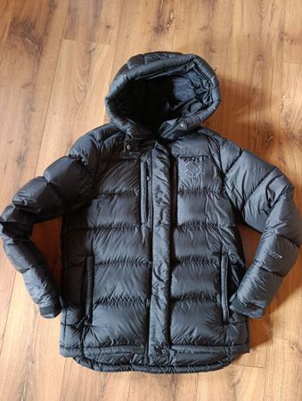 Schwarze Daunenjacke Stellar Equipment