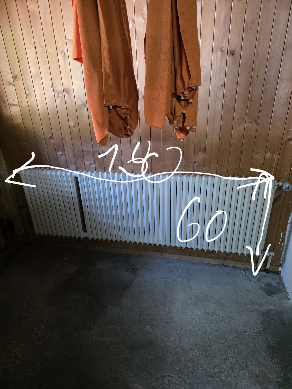 Radiateurs: Radiator white 180x60cm good condition – D'occasion à Zweisimmen par jun_9mrz 1