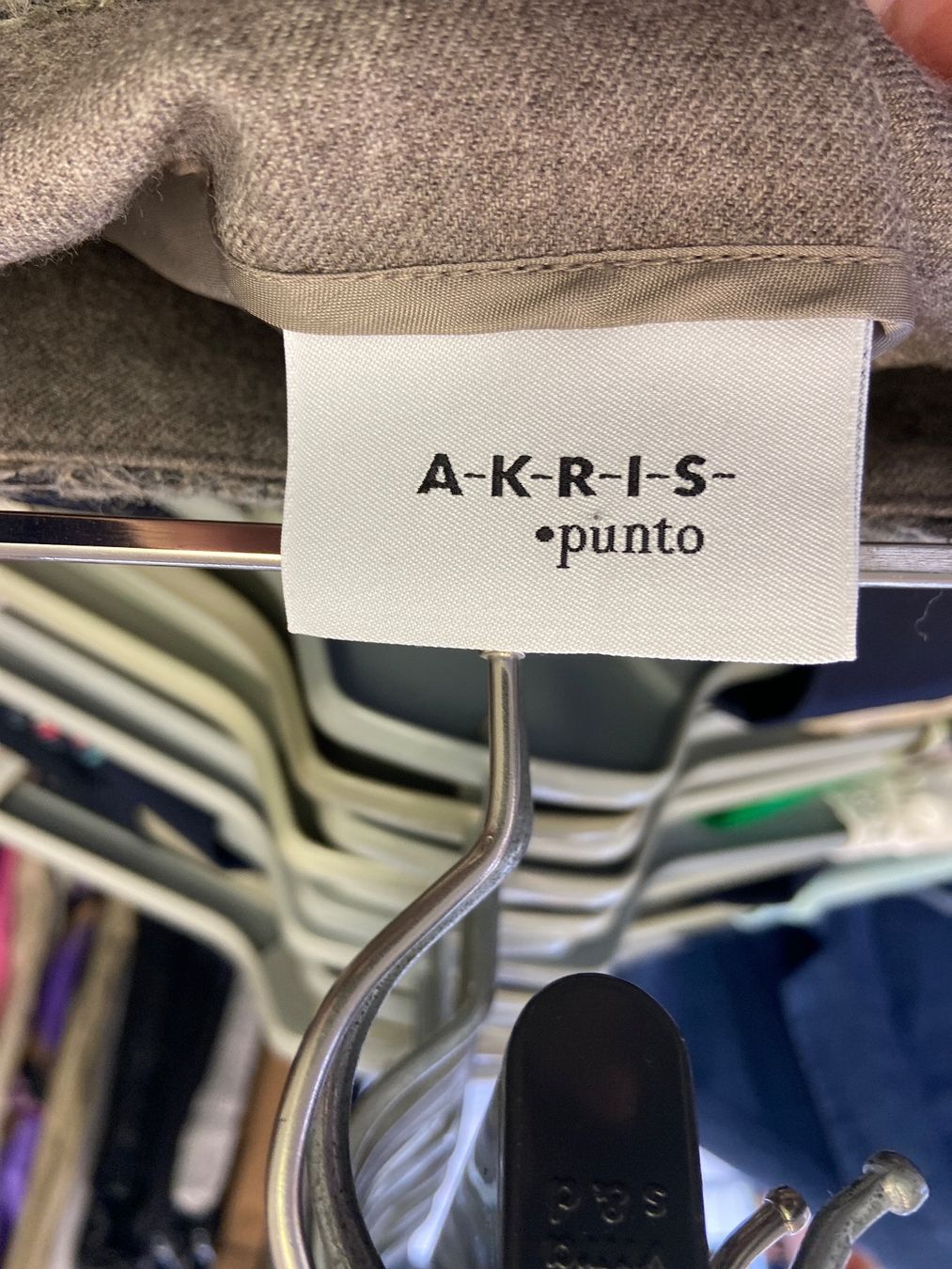 Akris Gonne: Akris Punto Rock – Usato da Olten venduto da AtelierSecondhand23 2