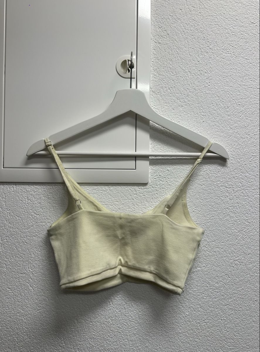 Tops: Sehr schönes, gelbes Top – D'occasion à Volketswil par hal_65hj 2