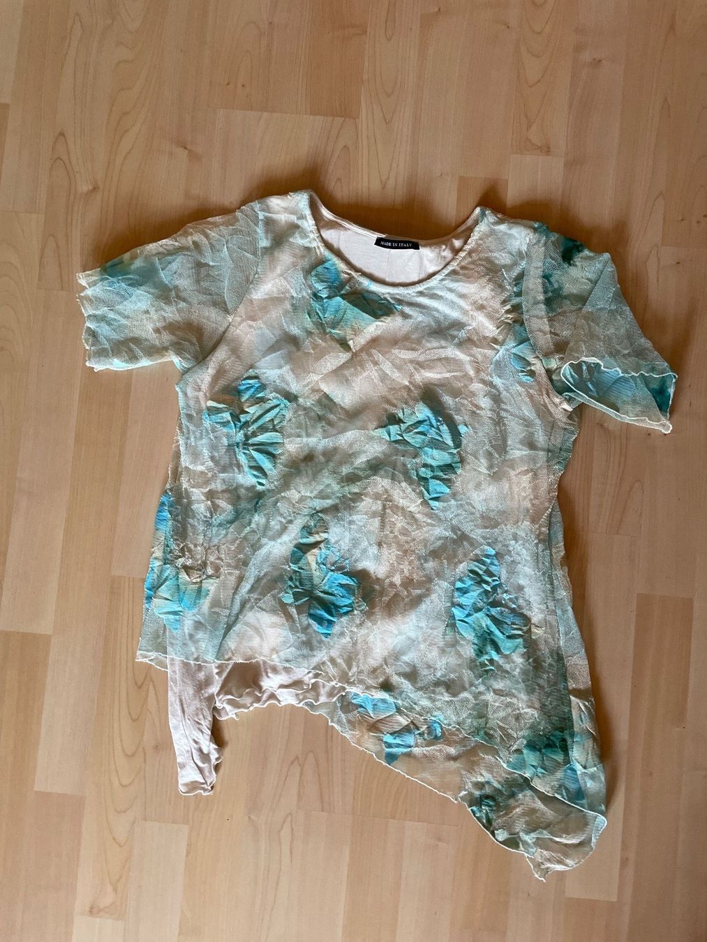 T-shirt: Damen Shirt Blumenmuster hellblau beige , Grösse 44 – Usato da Münsingen venduto da Ckolibri