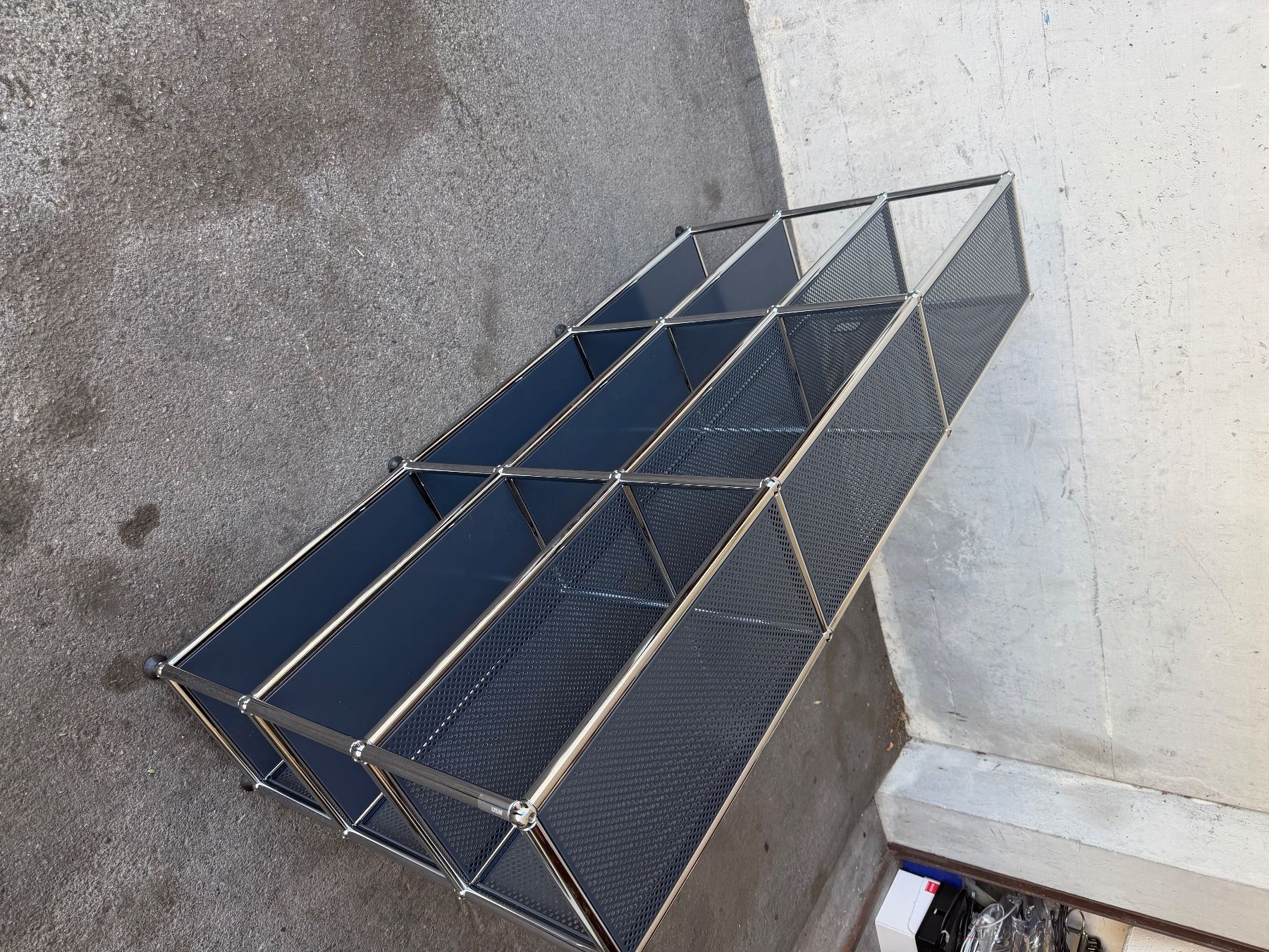 Scaffali: USM Haller Sideboard 150x80x27, Anthrazit – Usato da Zürich venduto da Zvijerka 4