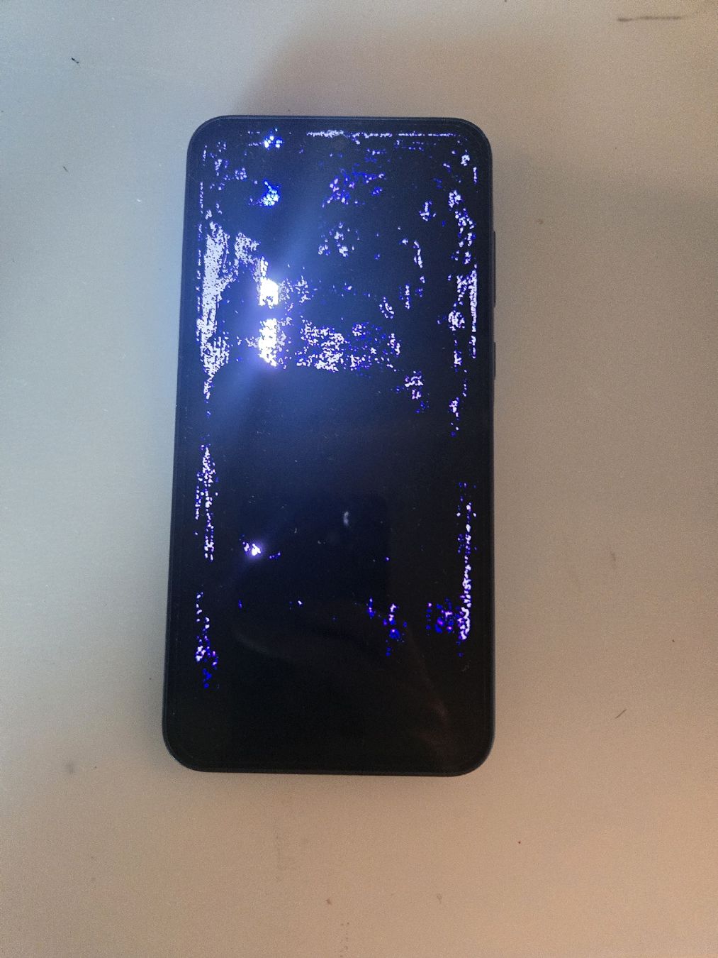 Samsung Handys / Smartphones: Samsung Galaxy A35 Glas Kaputt  – Defekt aus Uttigen von Lami0608 2