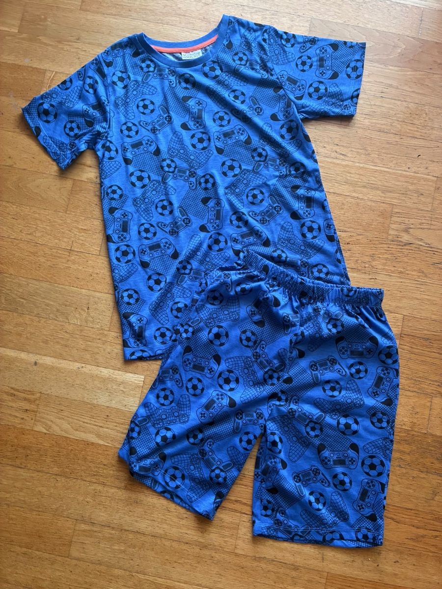 Pyjamas & Ähnliches: Tolles Pyjama Gr. 158/164, Neu – Neu (gemäss Beschreibung) aus Richterswil von duffi326464