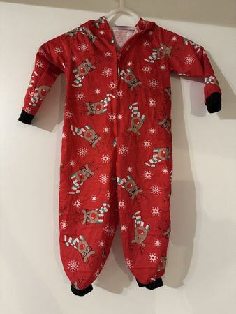 Weihnachtspyjama/Jumpsuit Rentier Gr. T2/92 mit Kapuz
