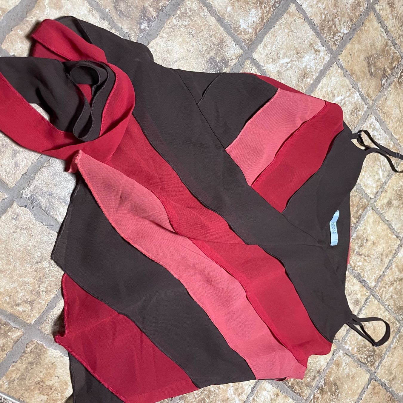 Top: Marks&SpencerTop elegante rosso e marrone, taglia38/40 – Nuovo (secondo la descrizione) da Gordevio venduto da LanaZimm 7