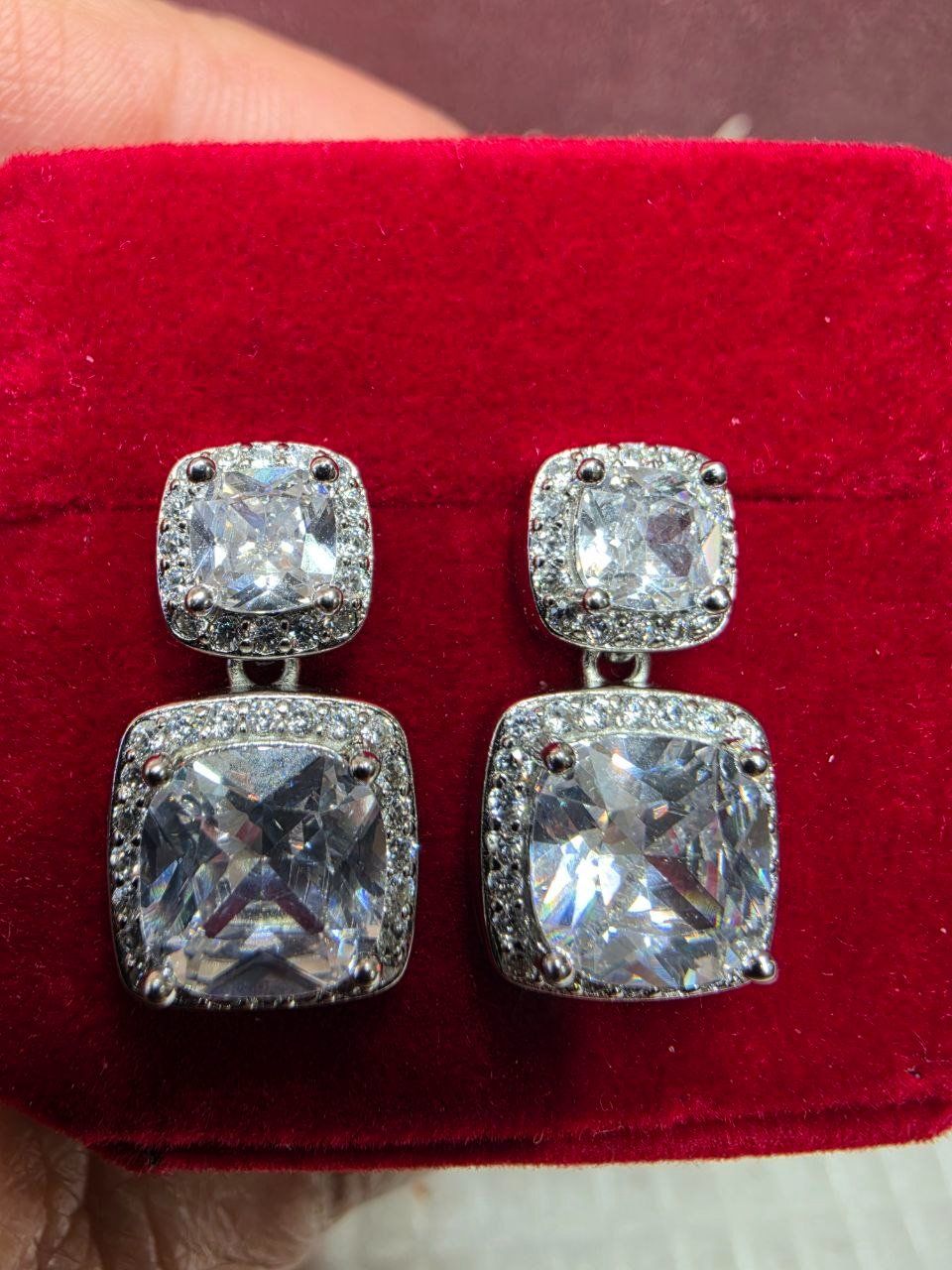 Orecchini pendenti & Orecchini a lobo: Boucles d'oreille argent avec zircons – Nuovo e nell'imballaggio originale da Reconvilier venduto da Tsma67 2