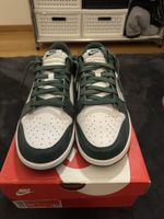 Nike Dunk Low Green / White – Grösse 44.5 – neu mit Box