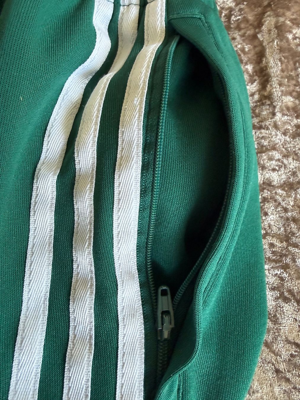 Adidas Pantaloni: Adidas Grösse S Grün – Usato da Kirchdorf AG venduto da coco123 2
