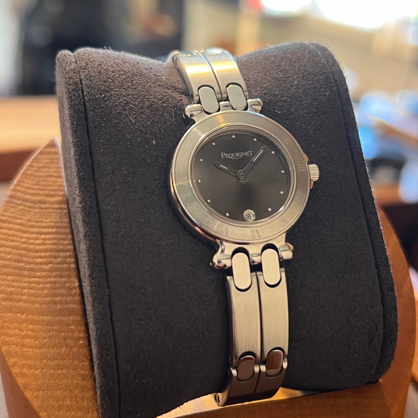 Montres: Pequignet Moorea Quartz Date Lady – D'occasion à Carouge GE par Watchaser 1