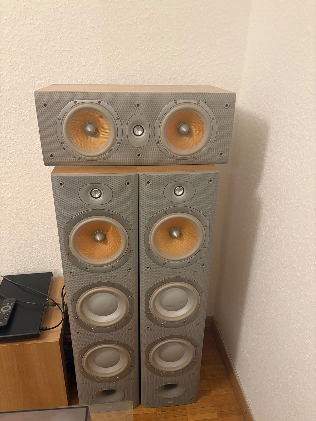 Bowers & Wilkins Lautsprecher: Enceintes B&W – Gebraucht aus Genève von fem_9zps