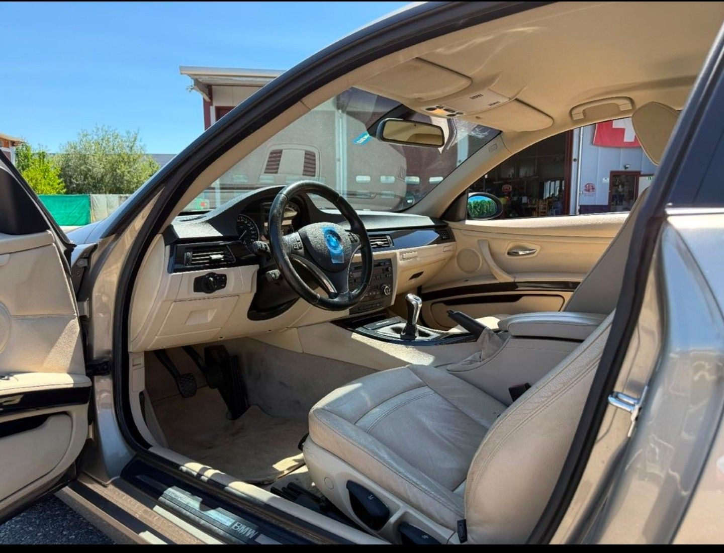 BMW Autos: BMW 3er Coupé mit Schaltgetriebe – Gebraucht aus St. Gallen von tol_gl8j 3