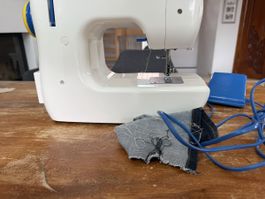 Nähmaschine IKEA, mit Fusspedal, weiss/blau, gut erhalten