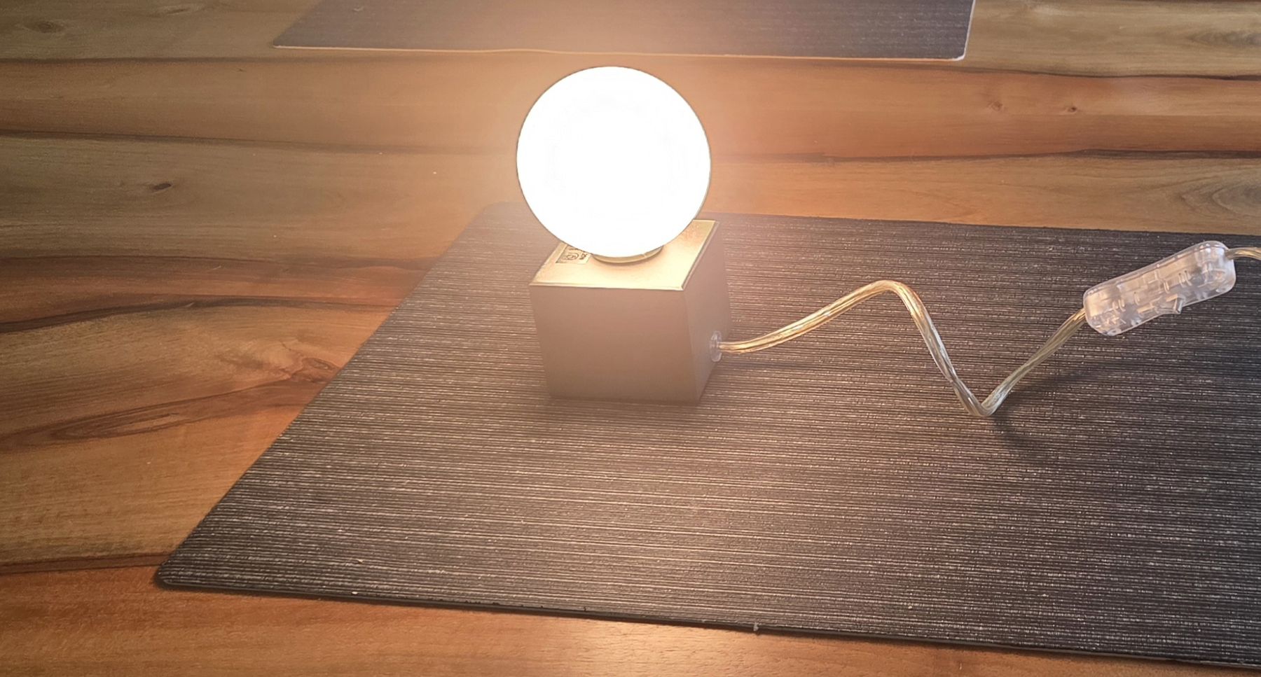Lampen: Tischlampe  – Gebraucht aus Meggen von Ippon14 1