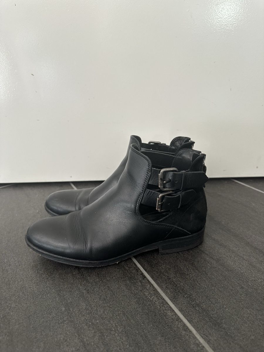 Navyboot Scarpe da donna: Navyboot Stiefeletten Gr 38 – Usato da winterthur venduto da pompowerpuff 1