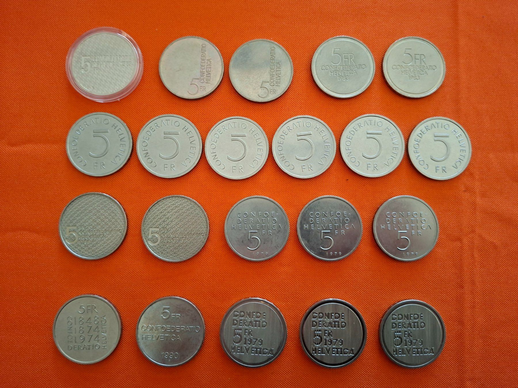 Tutti le monete: Collection de 21 pièces commémoratives suisses de 5 Francs – Usato da Chêne-Bourg venduto da ale_v8gy
