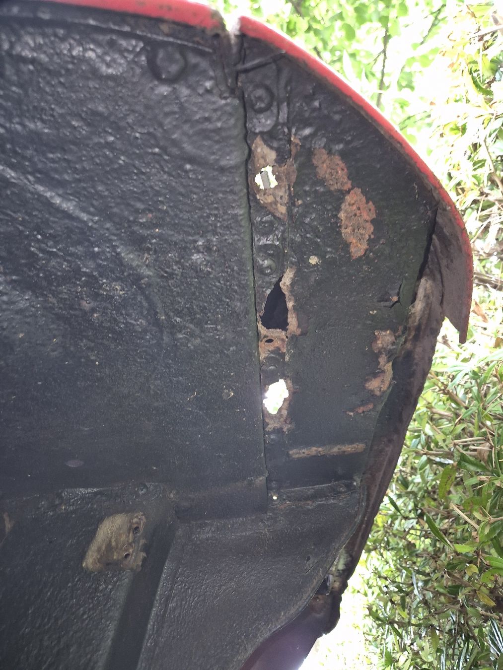 Jaguar Tutti pezzi di ricambio auto: Jaguar E Type Motorhaube für Deko oder zum herrichten. – Difettoso da Wangen b. Olten venduto da madmax05 7