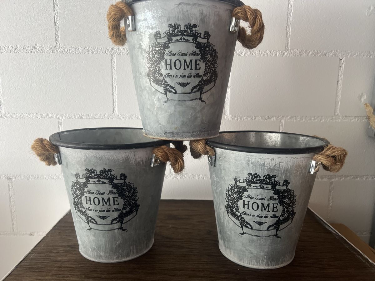 Blumentöpfe: 3 Zinkeimer "Home" mit Seilgriff – Gebraucht aus Seon von Sunny-Schmuck78