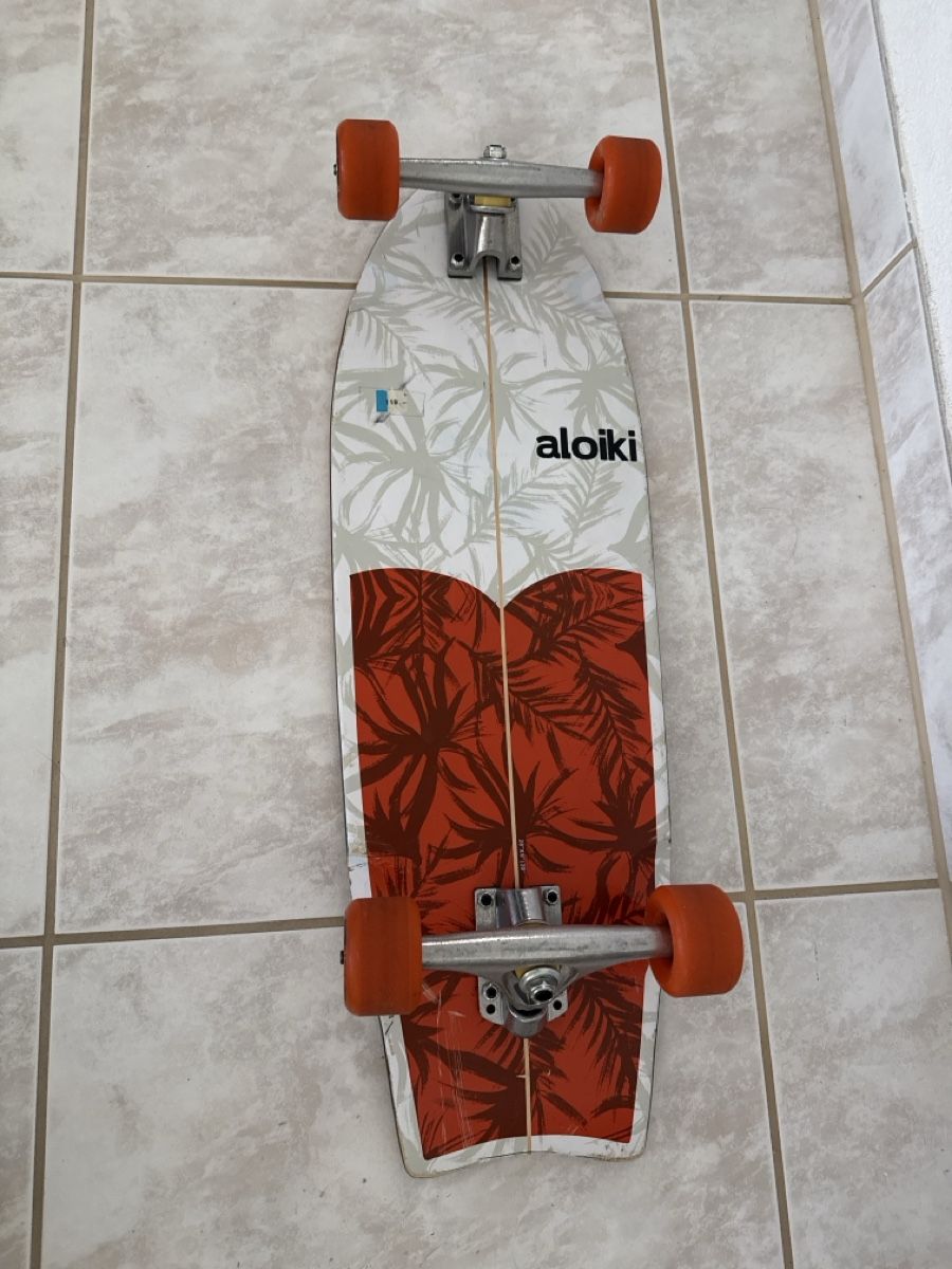 Skateboards: Aloiki Skateboard gebraucht – Usato da Eglisau venduto da zeinab_e77 2