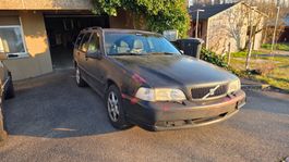 Volvo V70 2.4T