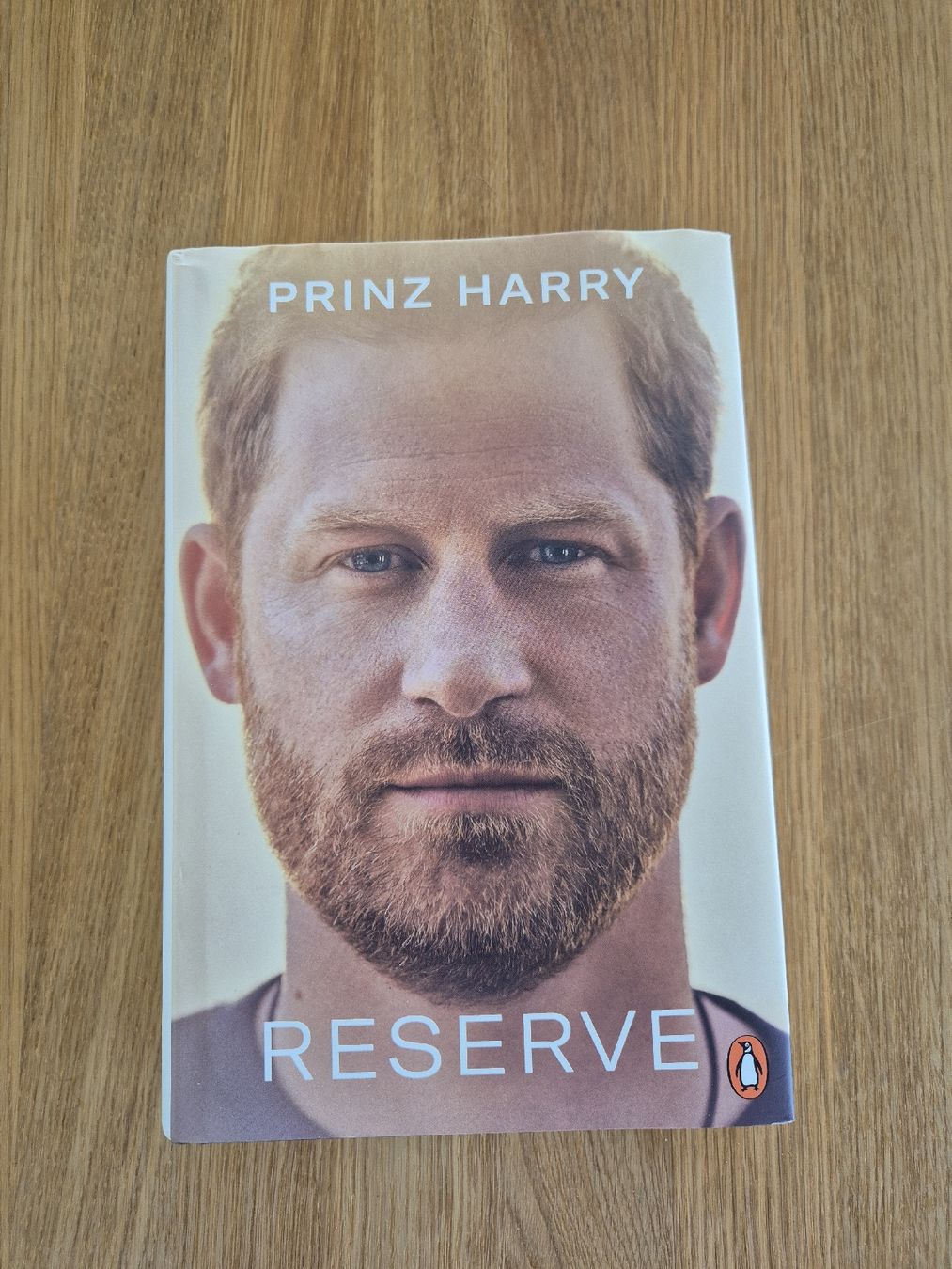 Libri: Prinz Harry Biografie "Reserve" – Usato da Bern venduto da miruslav