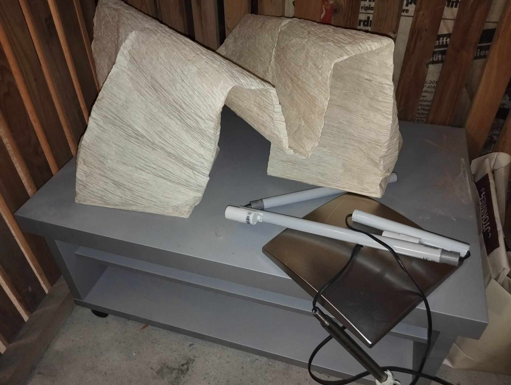Sessel: Lampe, fauteil, table basse, paravent, etc. – Gebraucht aus Lausanne von Adinomis 4