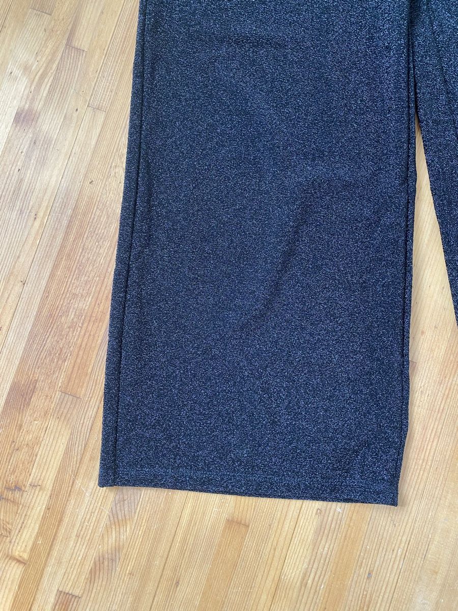 H&M Pantaloni: Glitzerhose von H&M – Usato da Wettingen venduto da abdeb 1