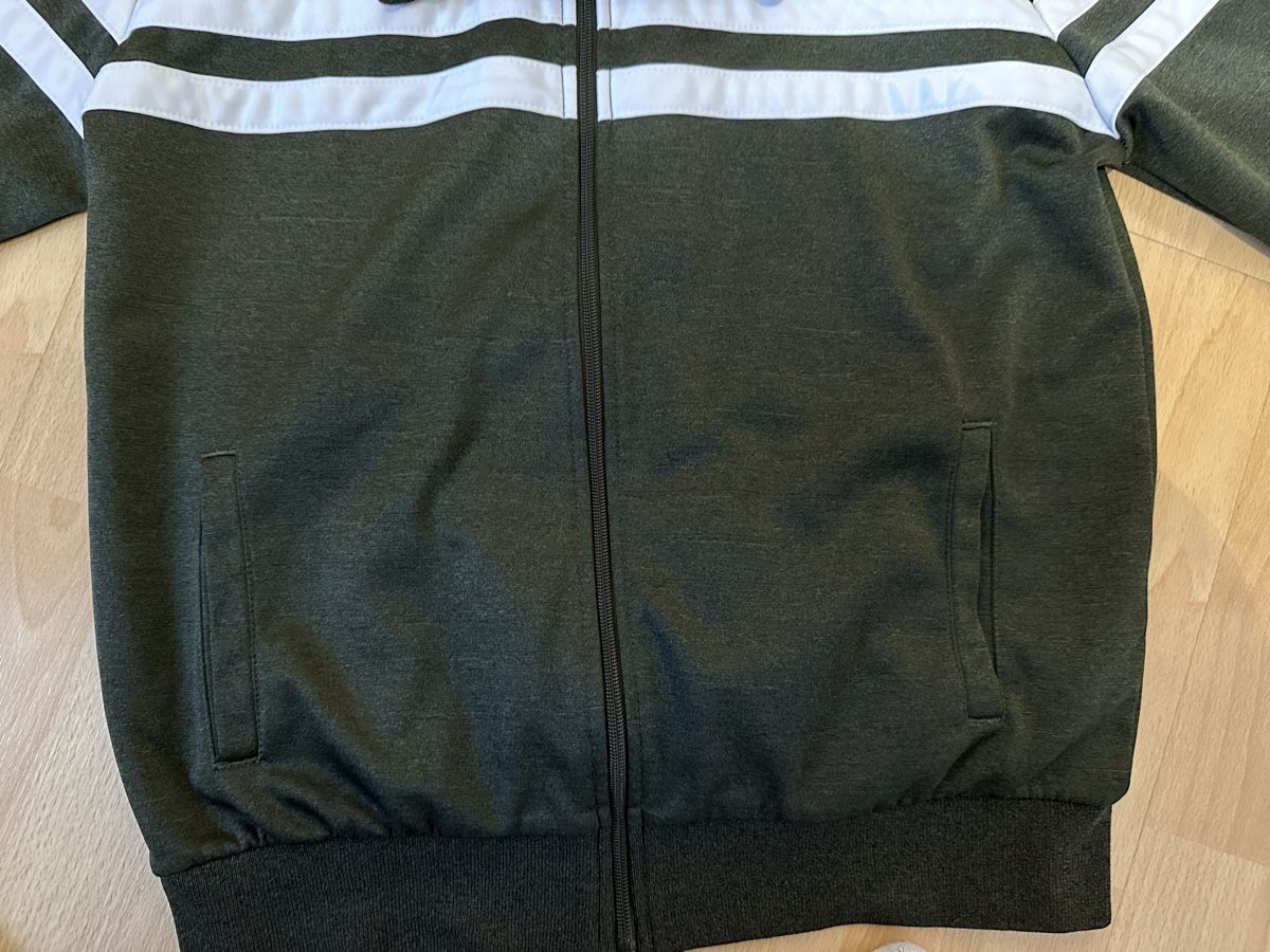 Maglioni & Felpe: Elesse Jacke/Pullover – Nuovo (secondo la descrizione) da Chur venduto da Sim7000 5
