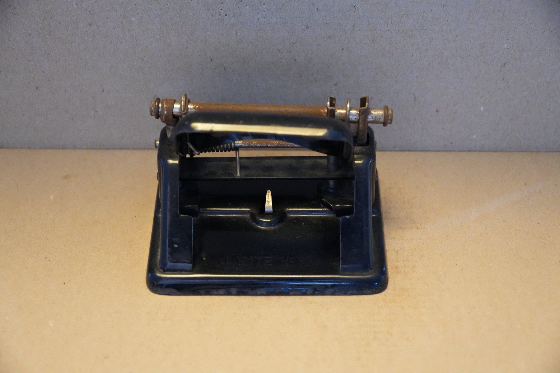 Tutti gli attrezzi: Alter Metalllocher - Leitz Nr. 87 – Usato da Cham venduto da sil_flq5 2