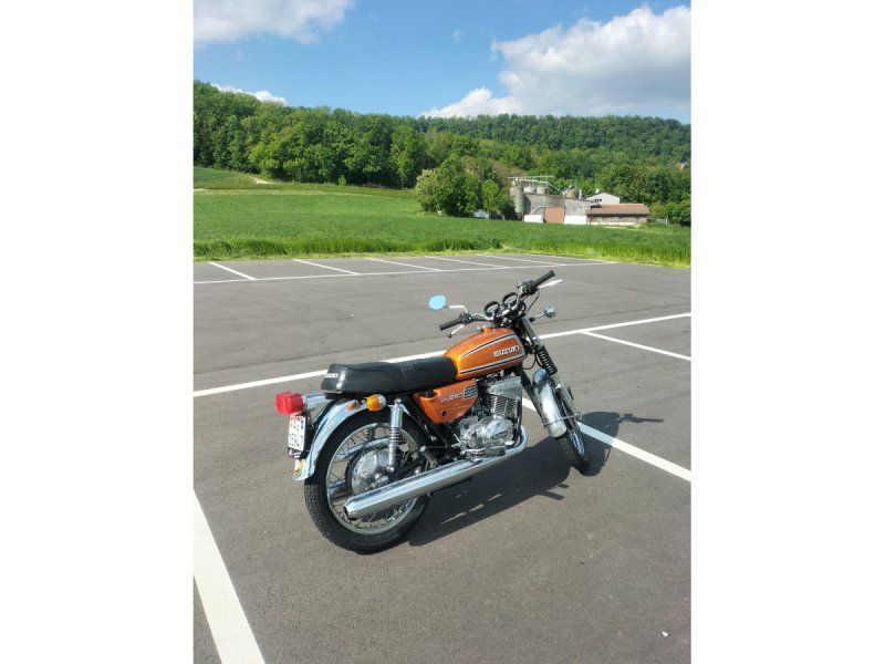 Suzuki Strasse: Suzuki GT250 Veteran – Gebraucht aus Buchs AG von samuele.c 1
