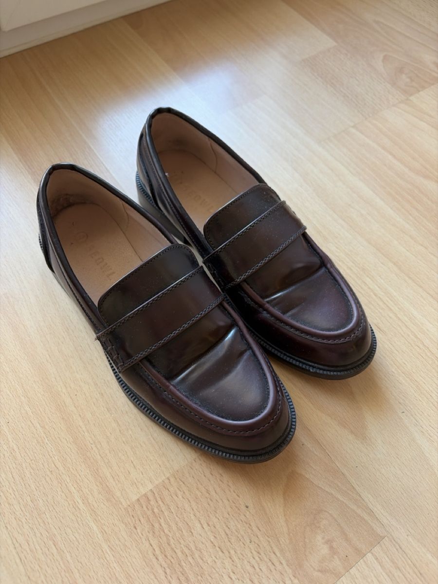 Chaussures femmes: Burgundy loafer  – D'occasion à St. Gallen par nur_zkc8