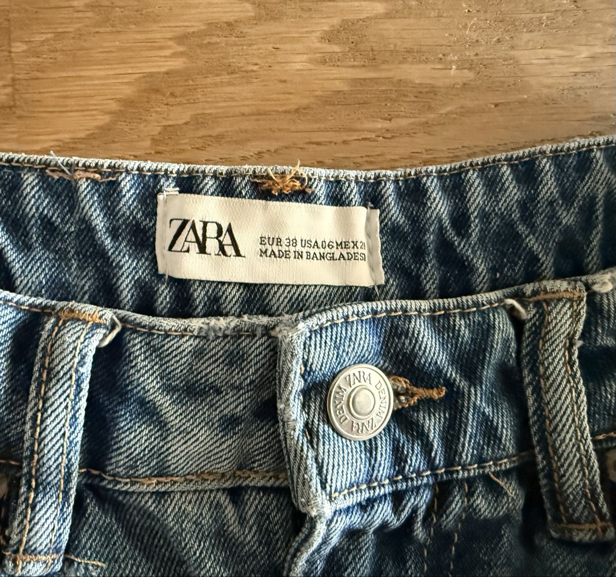 Zara Jeans:  Jeansshorts, ZARA, Grösse 38 – Gebraucht aus Anglikon von Haraldinho 2