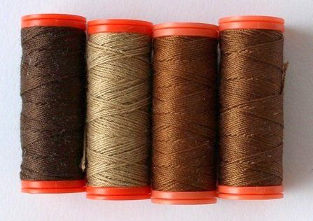 Cordicelle & Fili: Drima Knopflochgarn braun – Nuovo (secondo la descrizione) da Schlatt TG venduto da mavo85