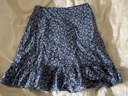 Vintage mini Jupe/ Rock mit Blumen/Floral blau