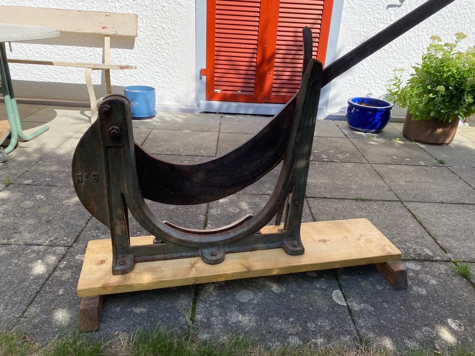 Alle Werkzeuge: Antike Futter-Schneidemaschine – Gebraucht aus Roggwil BE von Hula1 1